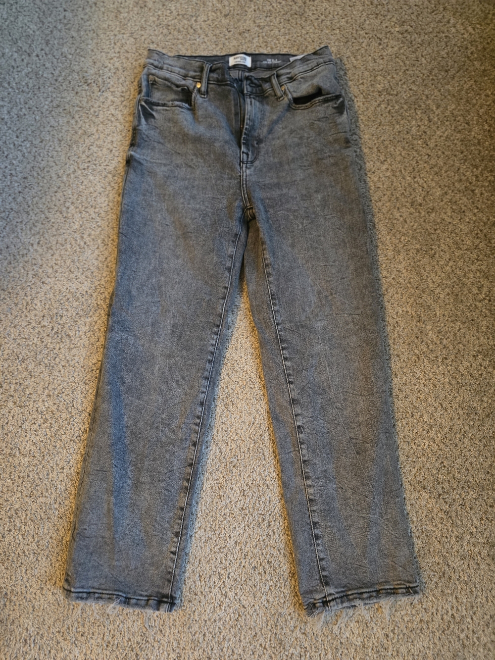 Kensie Straight-Leg Gray High-Rise Jeans